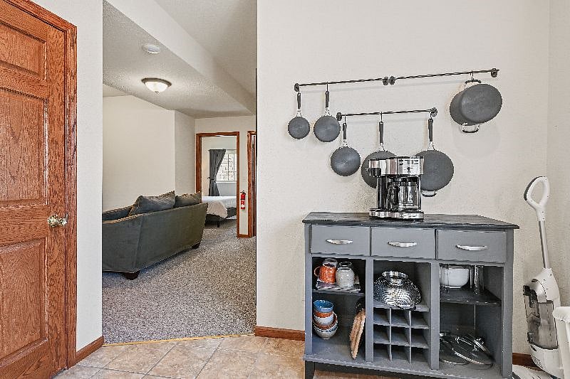 Furnished Finder property 446800_1 photo 20