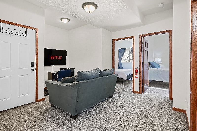 Furnished Finder property 446800_1 photo 21