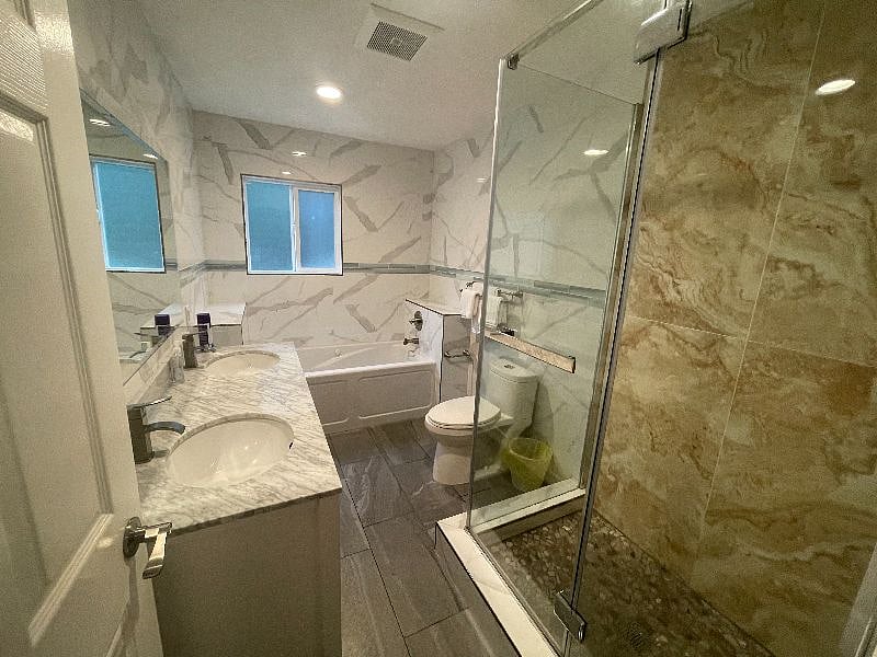 Furnished Finder property 446820_1 photo 5