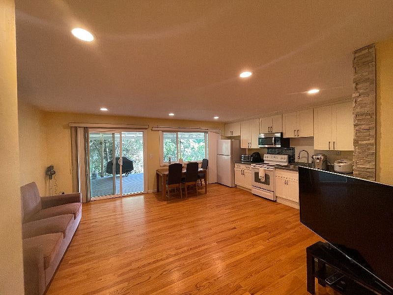 Furnished Finder property 446820_1 photo 16