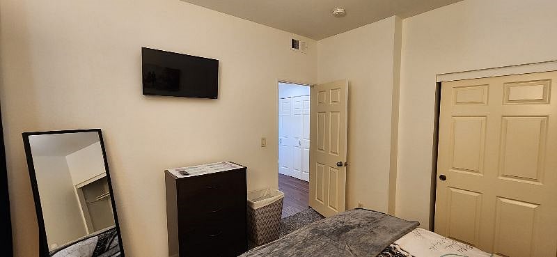 Furnished Finder property 446836_1 photo 10