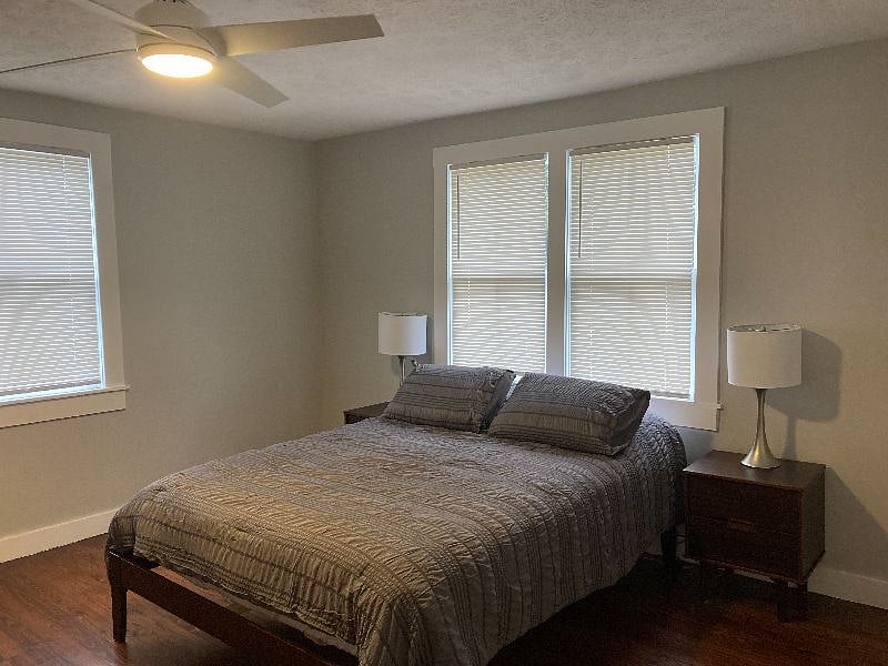 Queen bedroom