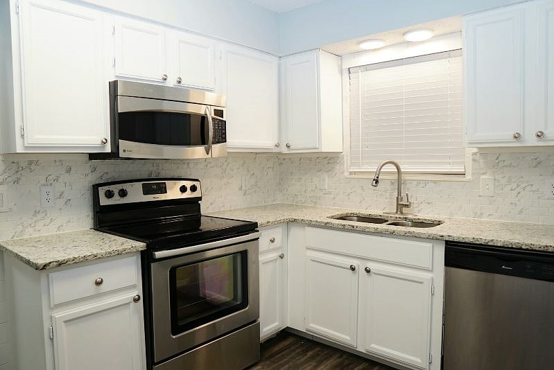 Furnished Finder property 446861_1 photo 4