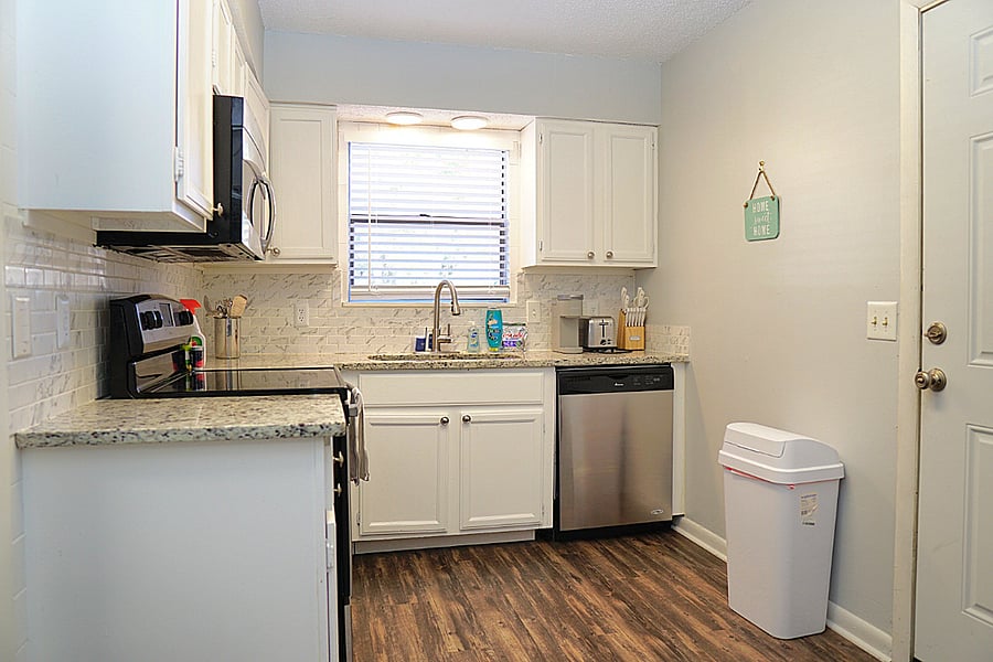 Furnished Finder property 446861_1 photo 3