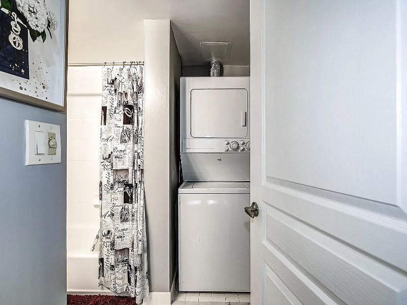 Washer and Dryer in unit