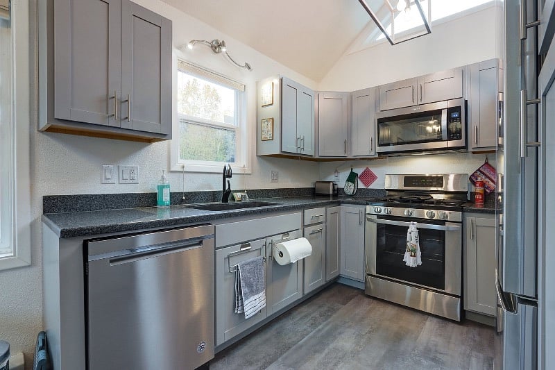 Furnished Finder property 446941_1 photo 8