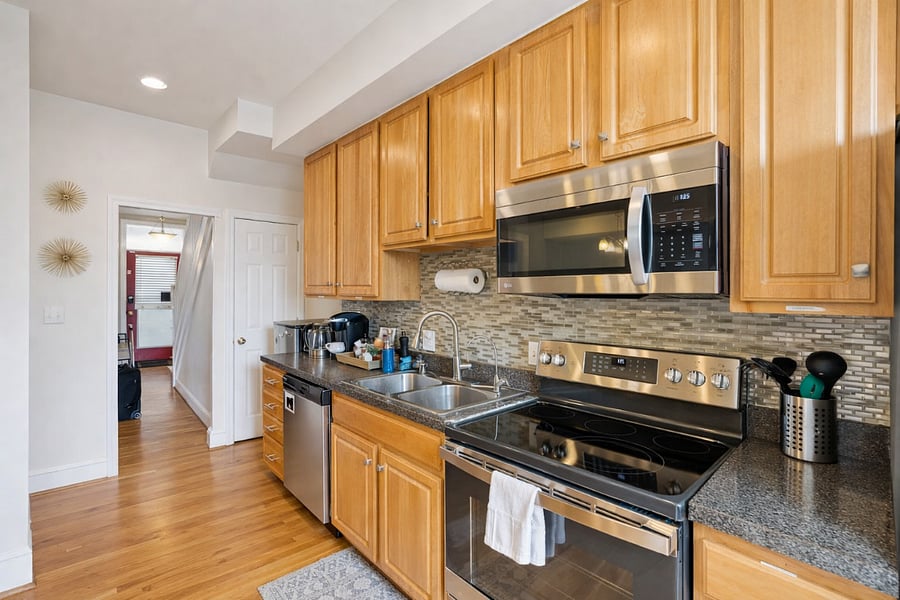 Furnished Finder property 446995_2 photo 10