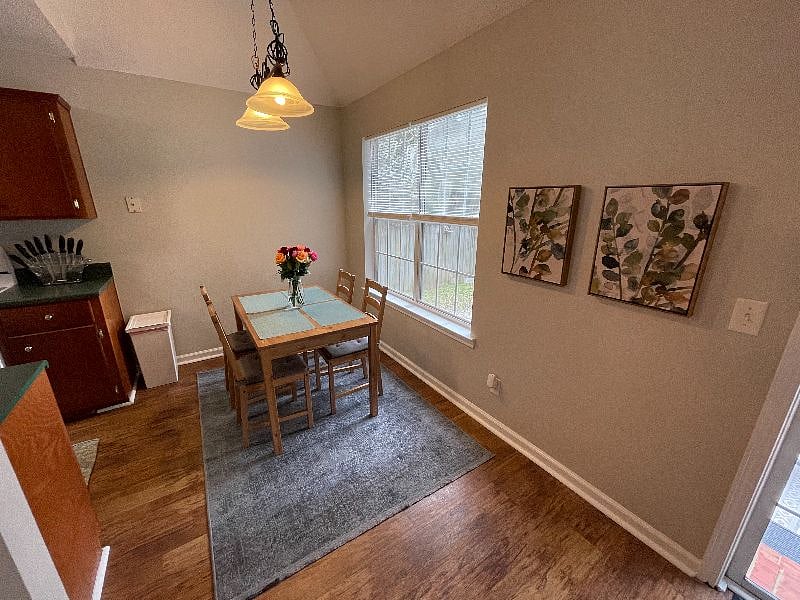 Furnished Finder property 447033_1 photo 8