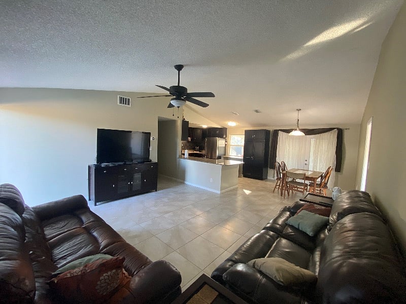 Furnished Finder property 447145_1 photo 6