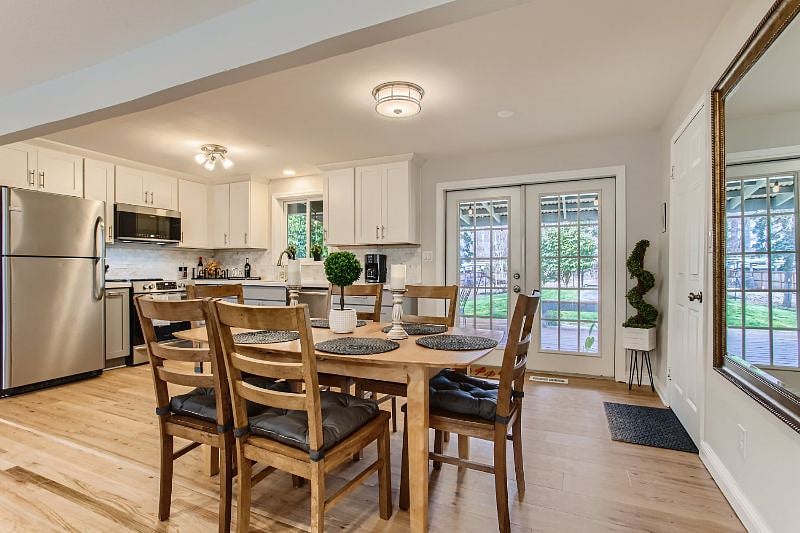 Furnished Finder property 447159_1 photo 9