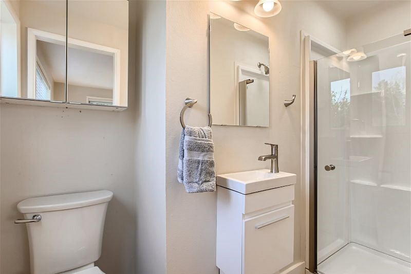 Furnished Finder property 447159_1 photo 15
