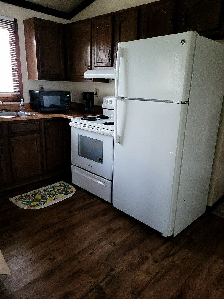 Furnished Finder property 447160_1 photo 4