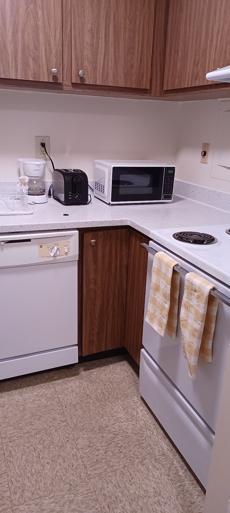 Furnished Finder property 447207_1 photo 6