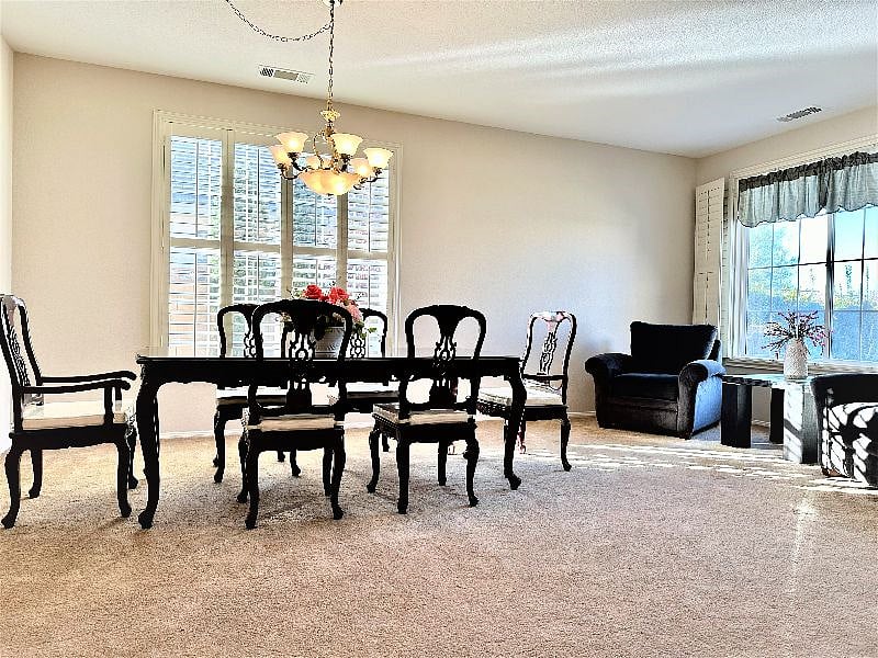 Dining table
