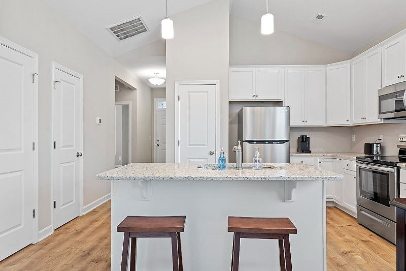 Furnished Finder property 447226_1 photo 5