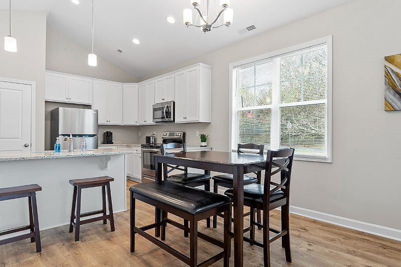 Furnished Finder property 447226_1 photo 10