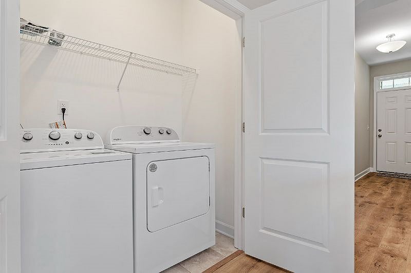 Furnished Finder property 447226_1 photo 18