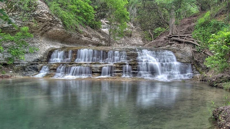 Chalk Ridge Falls Park Trail, dog friendly