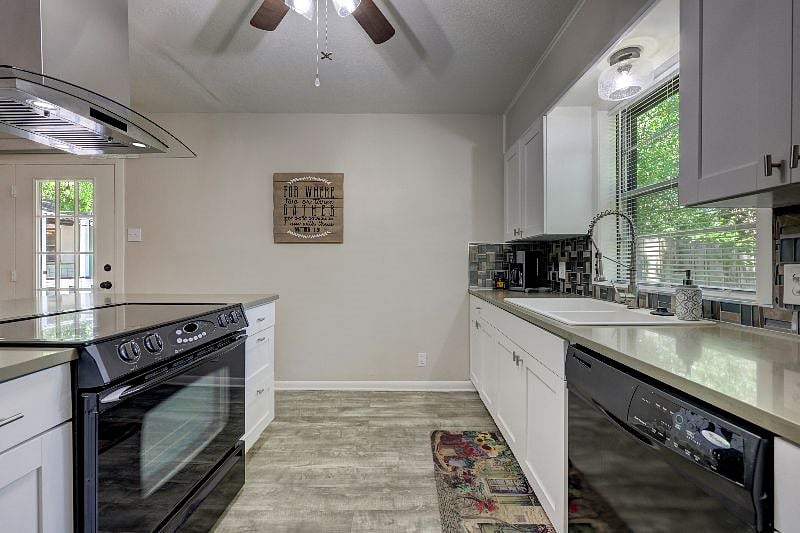 Furnished Finder property 447257_1 photo 17