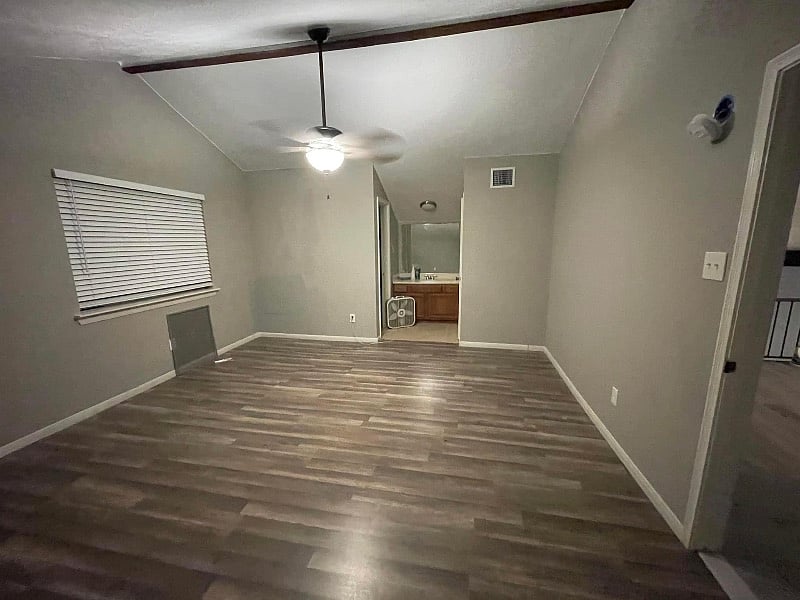 Level 2 bedroom suite