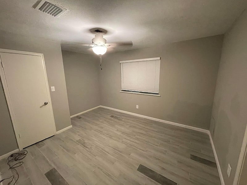 Guest bedroom 2/office
