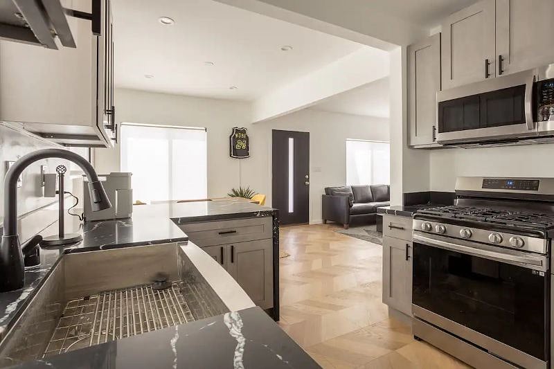 Furnished Finder property 447375_1 photo 6