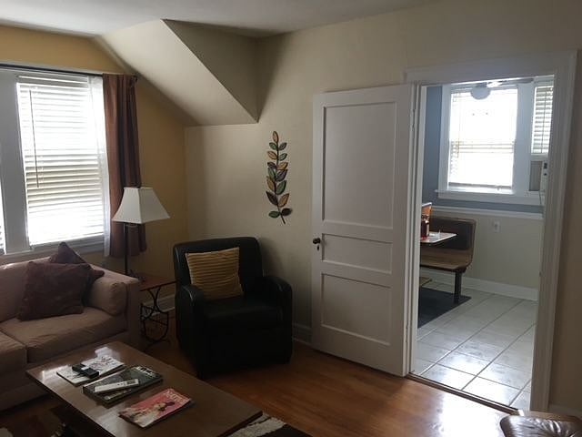 Furnished Finder property 447387_1 photo 7