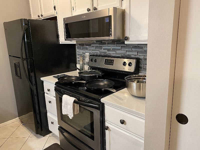 Furnished Finder property 447427_1 photo 10