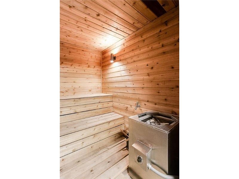 Sauna, pool, spa and gym on the same level as the unit
