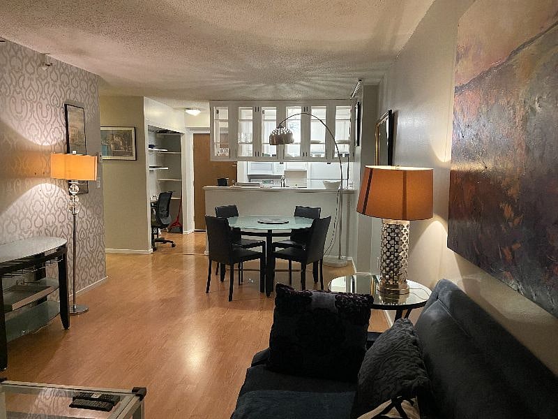 Furnished Finder property 447427_4 photo 22