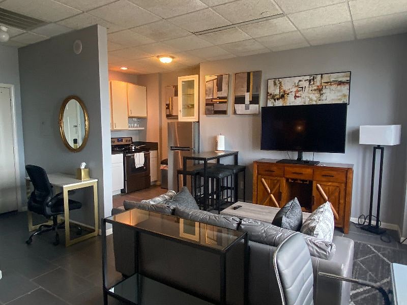 Furnished Finder property 447427_5 photo 3