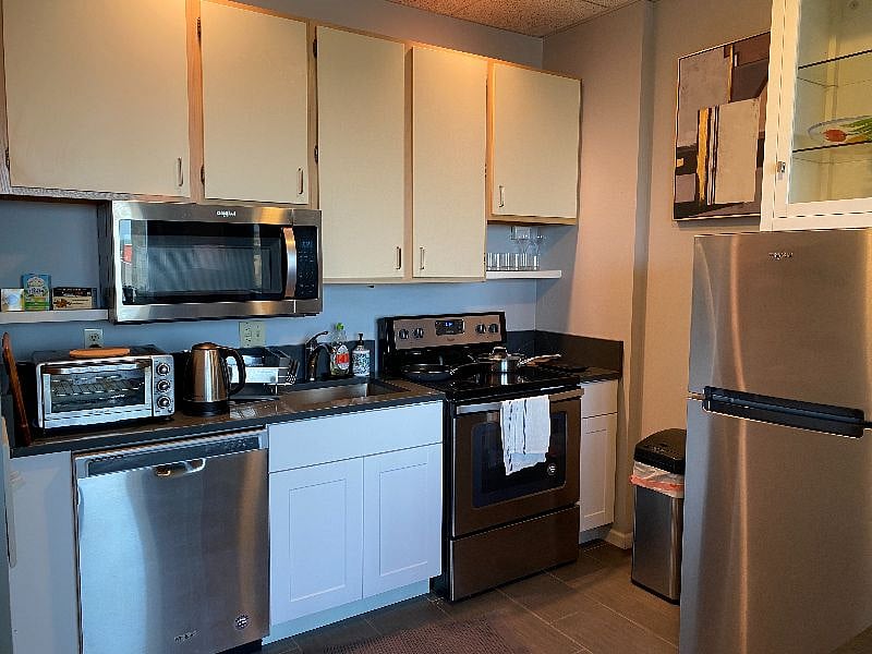 Furnished Finder property 447427_5 photo 5