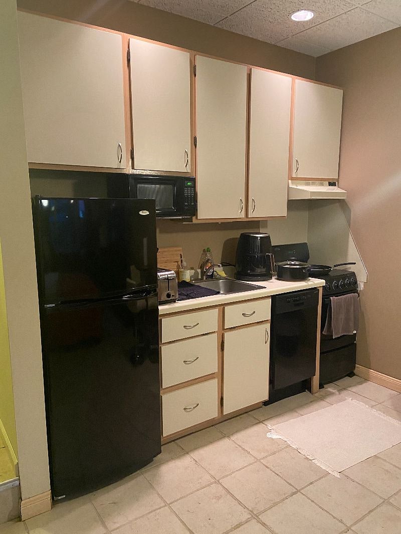 Furnished Finder property 447427_6 photo 9