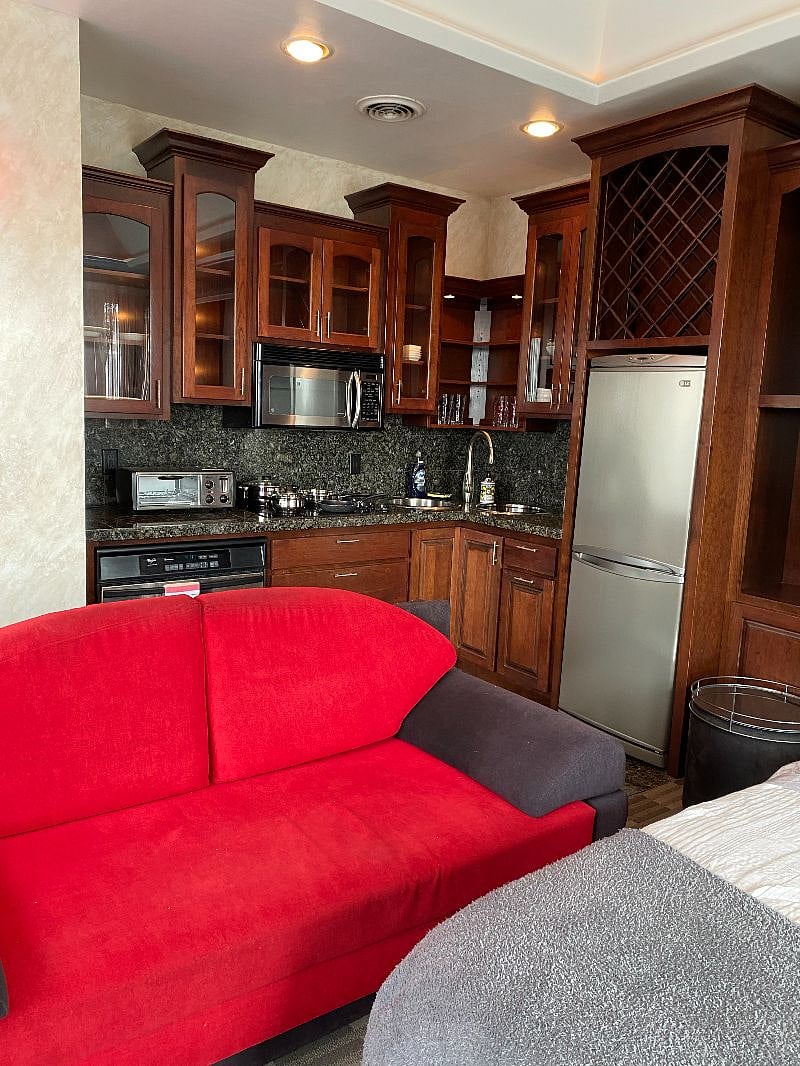 Furnished Finder property 447427_7 photo 16