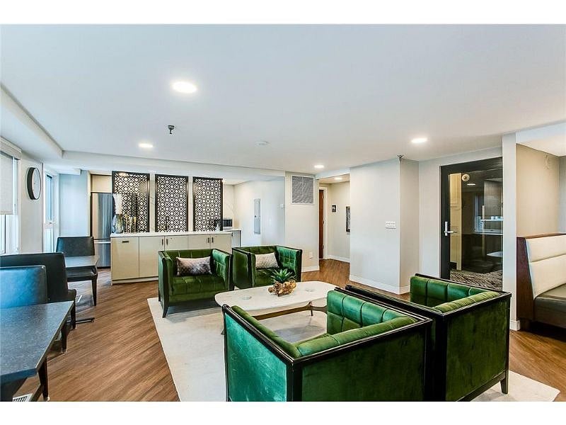 Furnished Finder property 447427_8 photo 22