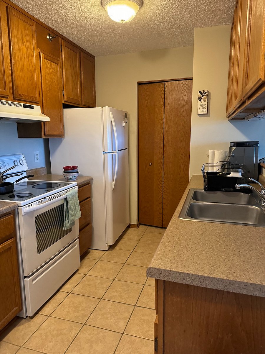 Furnished Finder property 447427_9 photo 12