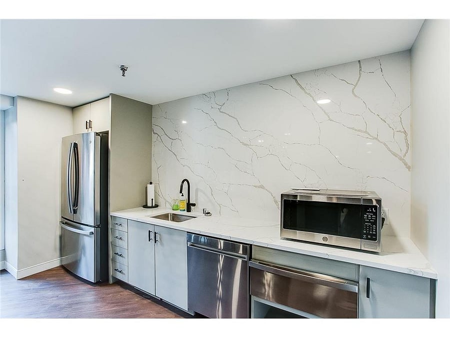 Furnished Finder property 447427_9 photo 22