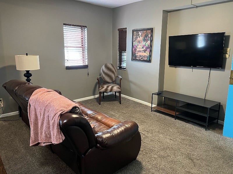 Furnished Finder property 447444_3 photo 8