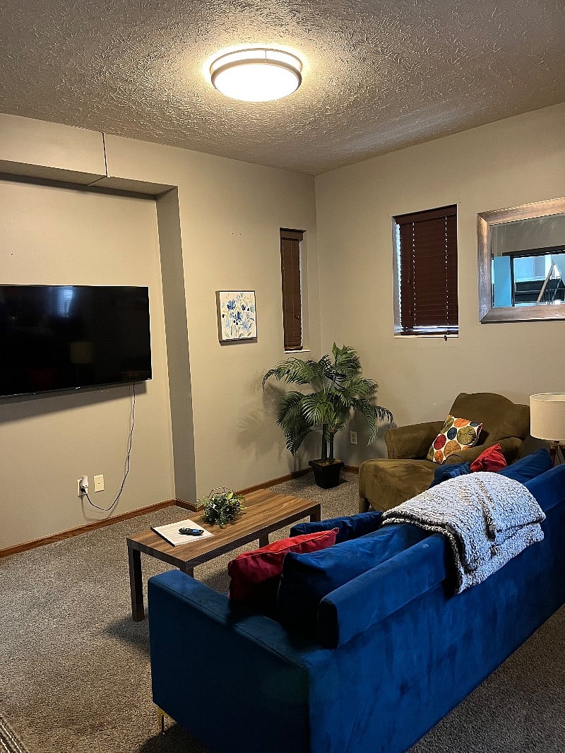 Furnished Finder property 447444_8 photo 4