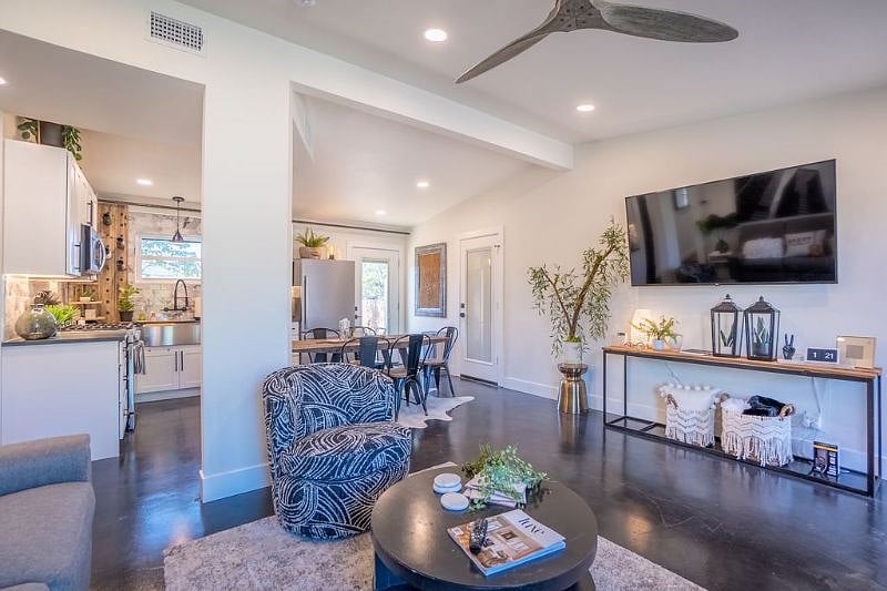 Furnished Finder property 447515_1 photo 6