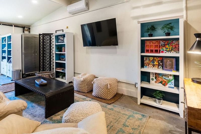 Furnished Finder property 447515_1 photo 18