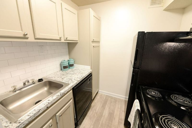 Furnished Finder property 447522_1 photo 13