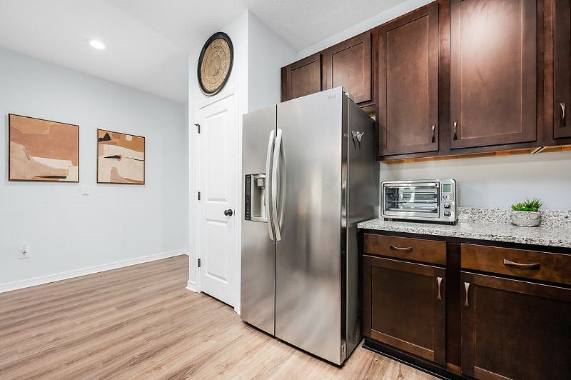 Furnished Finder property 447582_1 photo 7