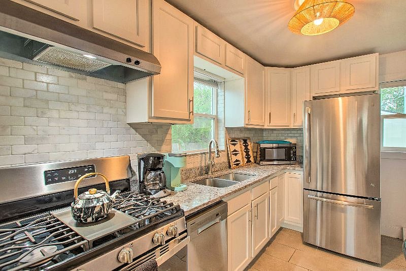 Furnished Finder property 447685_1 photo 24