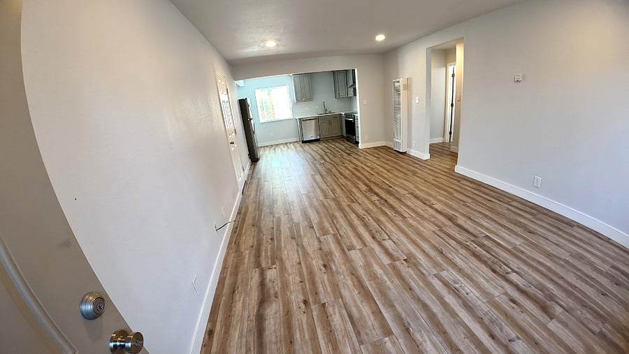 Furnished Finder property 447764_2 photo 3