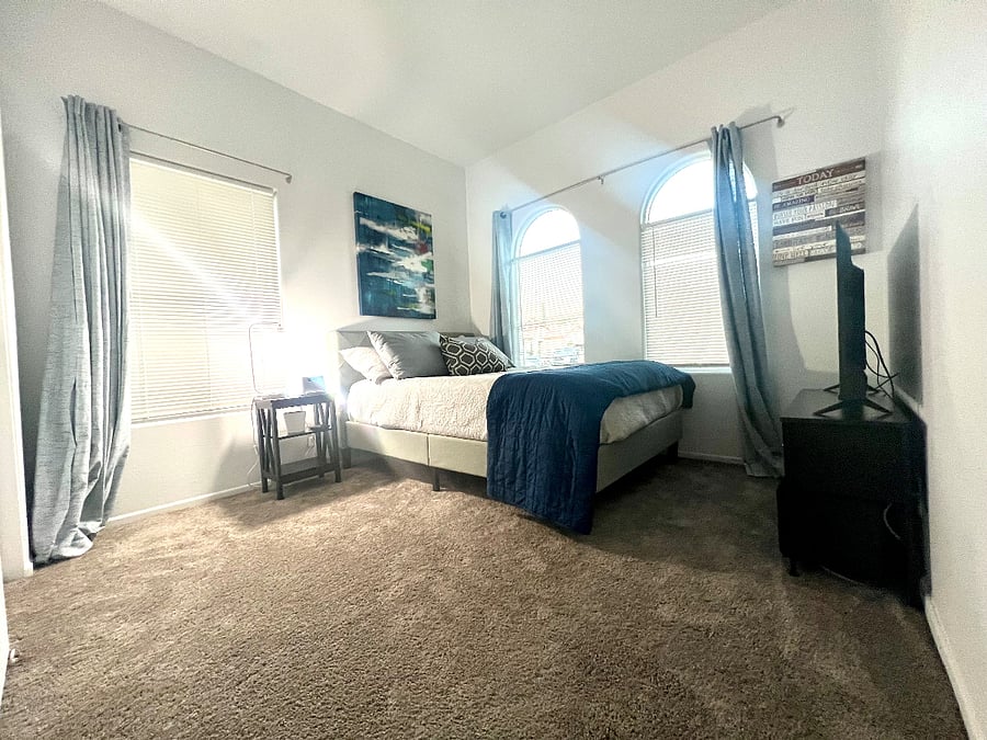 Furnished Finder property 447801_1 photo 3