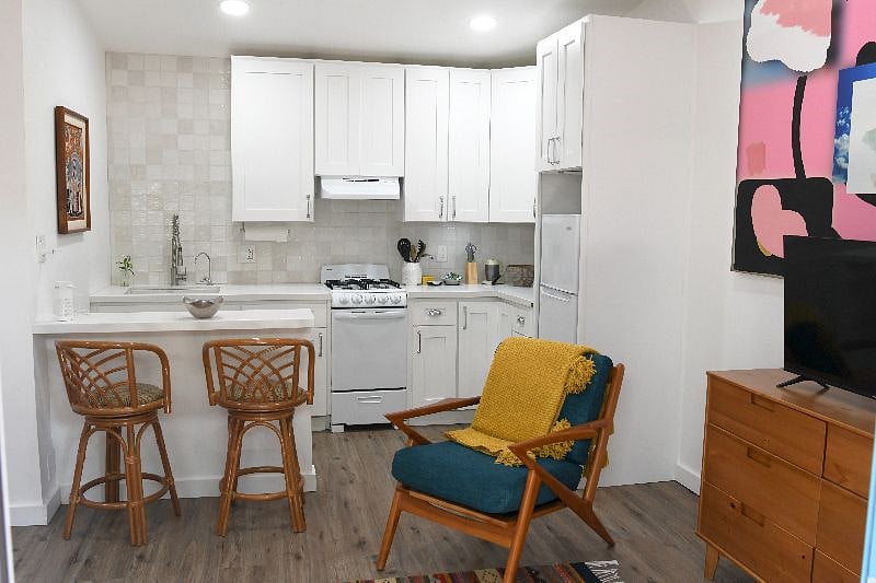 Furnished Finder property 447956_1 photo 18