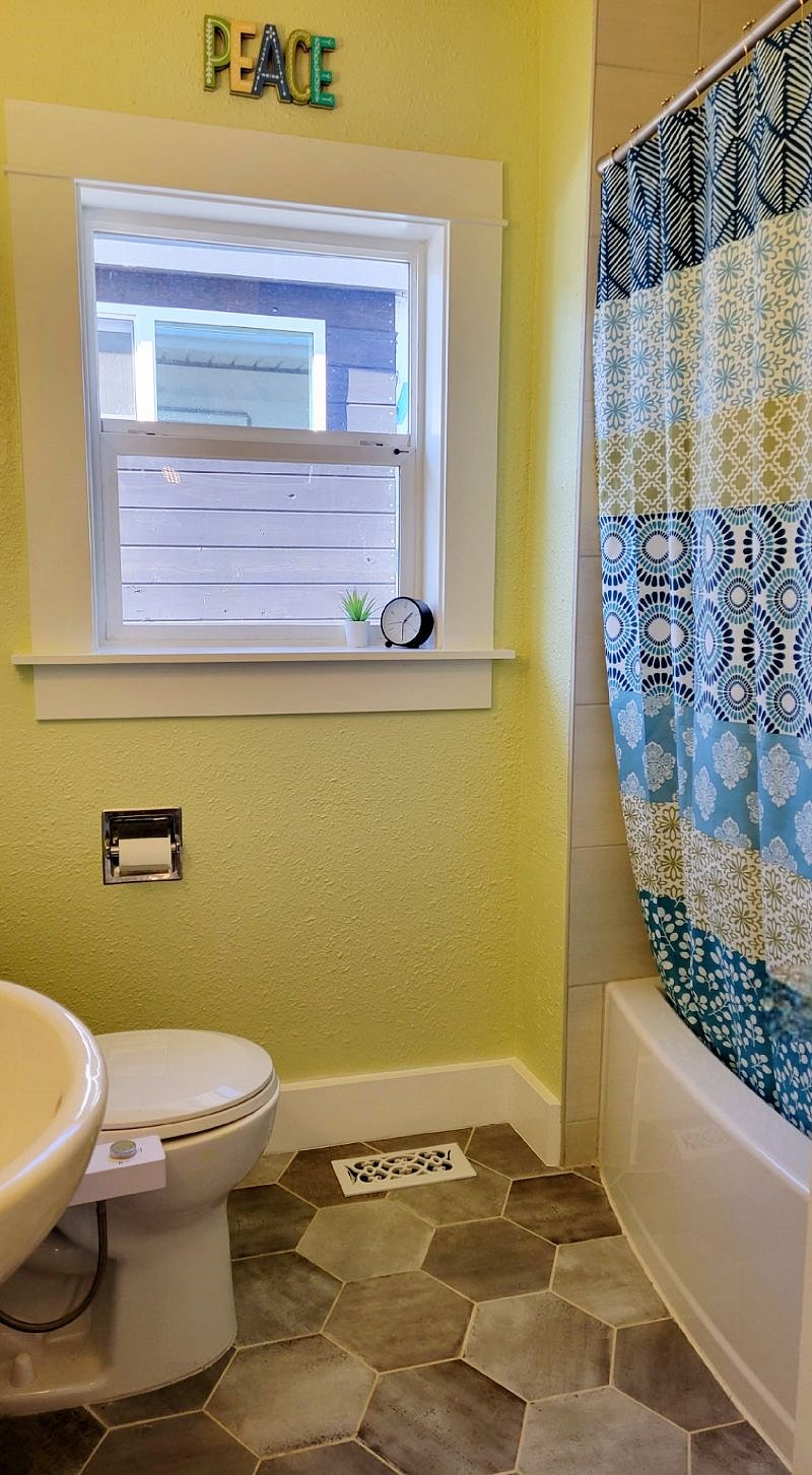 Main bathroom