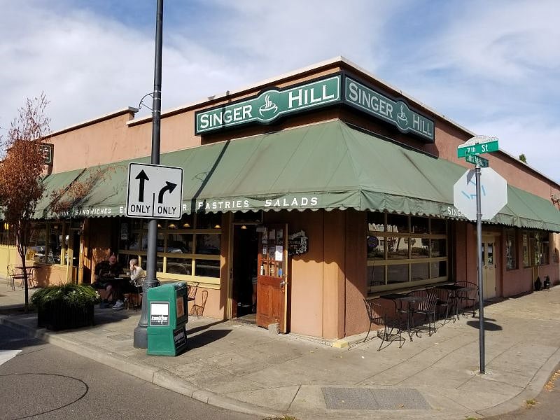 7th Street cafes and restaurants 6 blocks from house