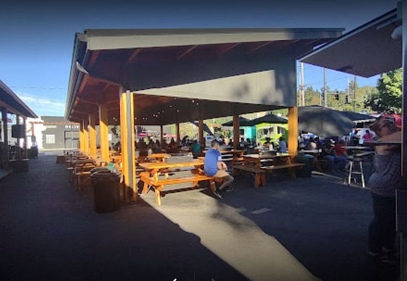Corner 14 food carts and Oregon City Brewing 0.8 mile from house